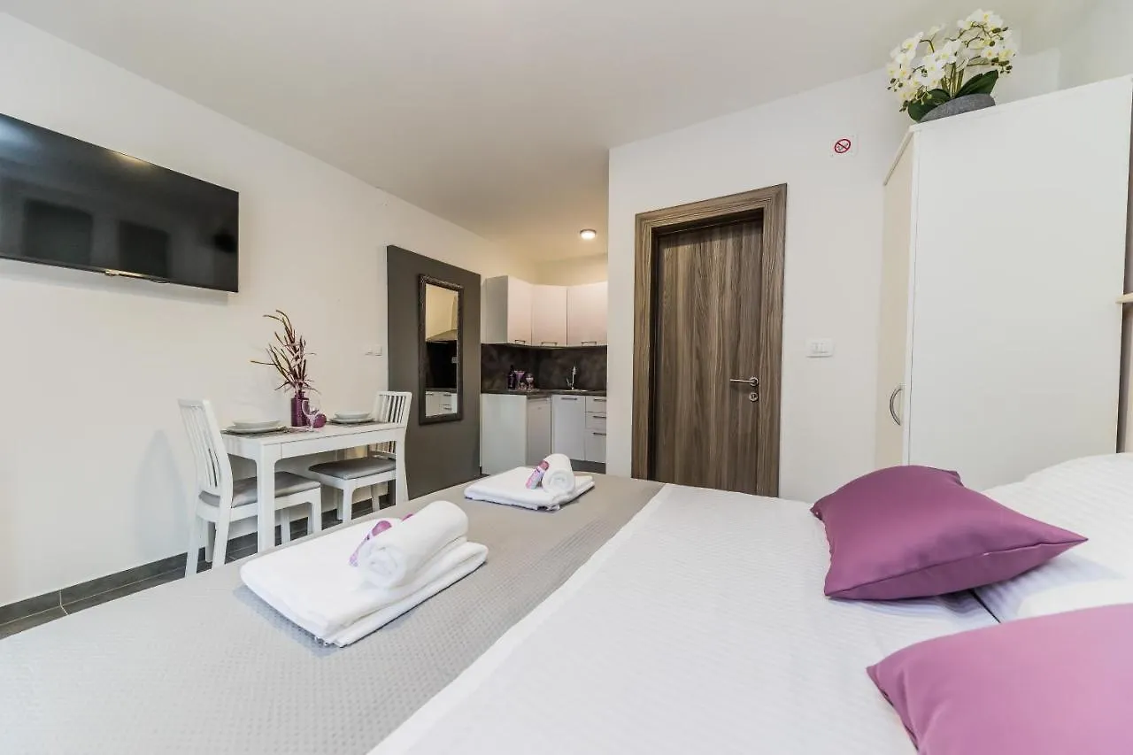 Studio Apartment Kastel Star Kastela